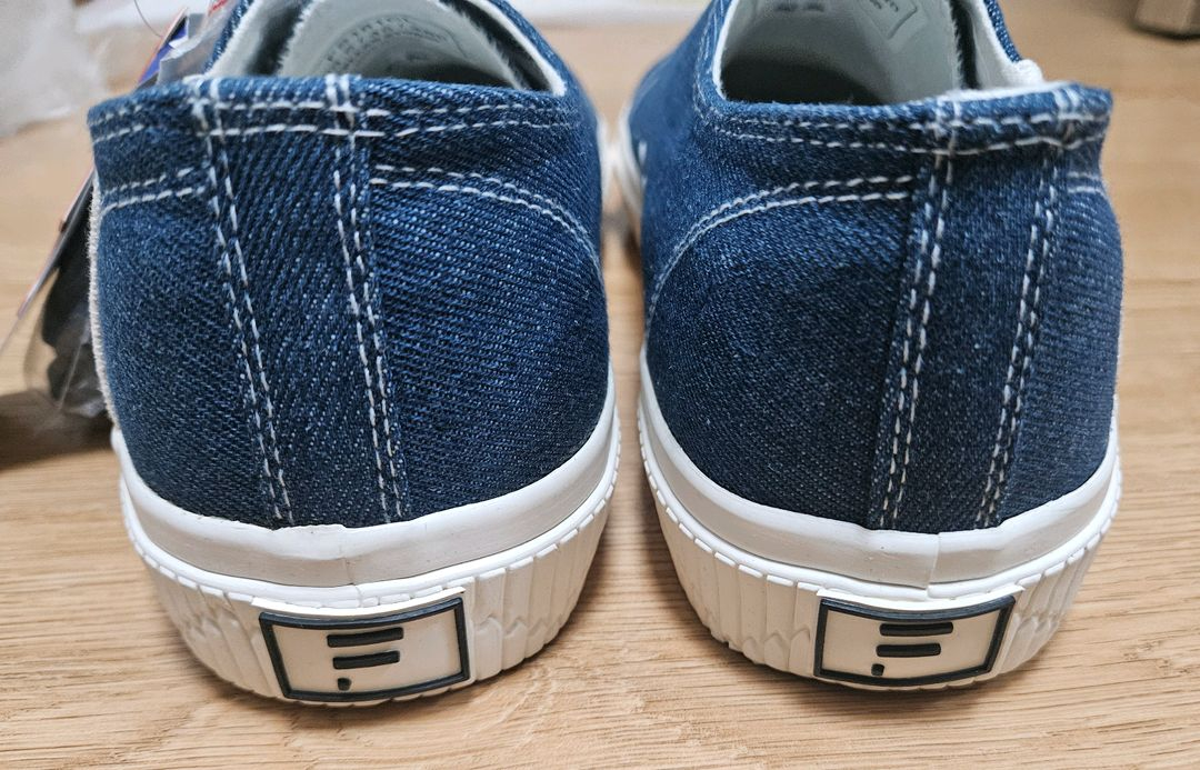 새상품 FELLAS 스니커즈 싸이즈280 두 컬레 일괄 택포25000 이미지