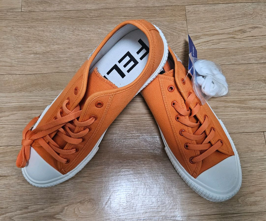 새상품 FELLAS 스니커즈 싸이즈280 두 컬레 일괄 택포25000 이미지