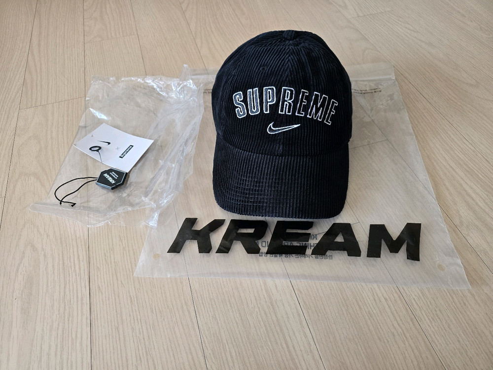 슈프림 x 나이키 아크 코듀로이 6-패널 캡 블랙 - 22SS 이미지