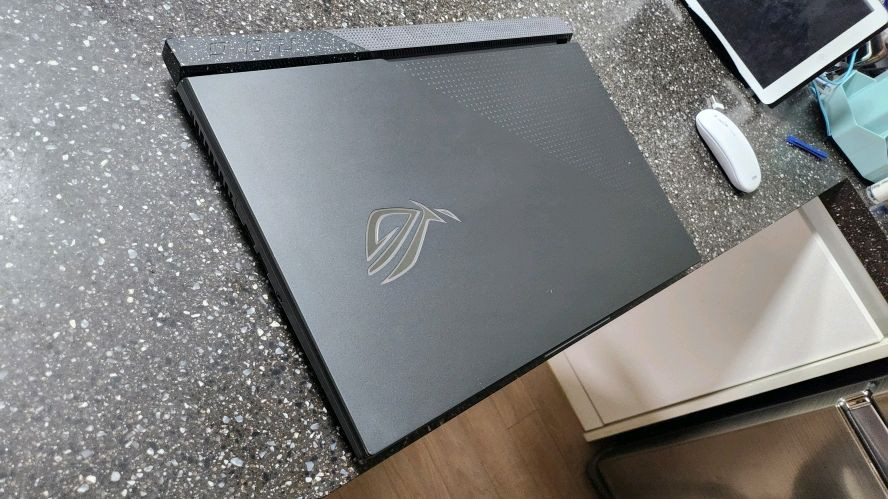 아수스 ROG 17.3인치 고성능 게이밍 노트북/라이젠9,RTX4060 이미지