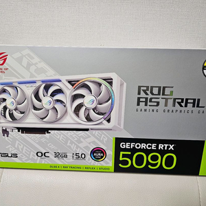 아수스 RTX5090 아스트랄 미개봉 이미지
