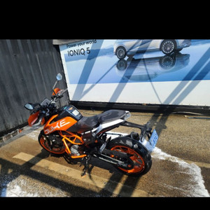 300cc 오토바이 이미지