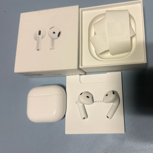 에어팟4세대 유닛,본체 각개 (노캔x )개당가격입니다 본체ㅡ판매붕 유닛 왼쪽ㅡ판매중 유닛 오른쪽 ㅡ판매중모는기능 정 이미지