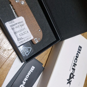 블랙폭스 버튼식 폴딩나이프(오토X) 이미지