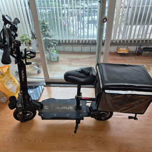 타우러스 미니 전동 킥보드 이미지