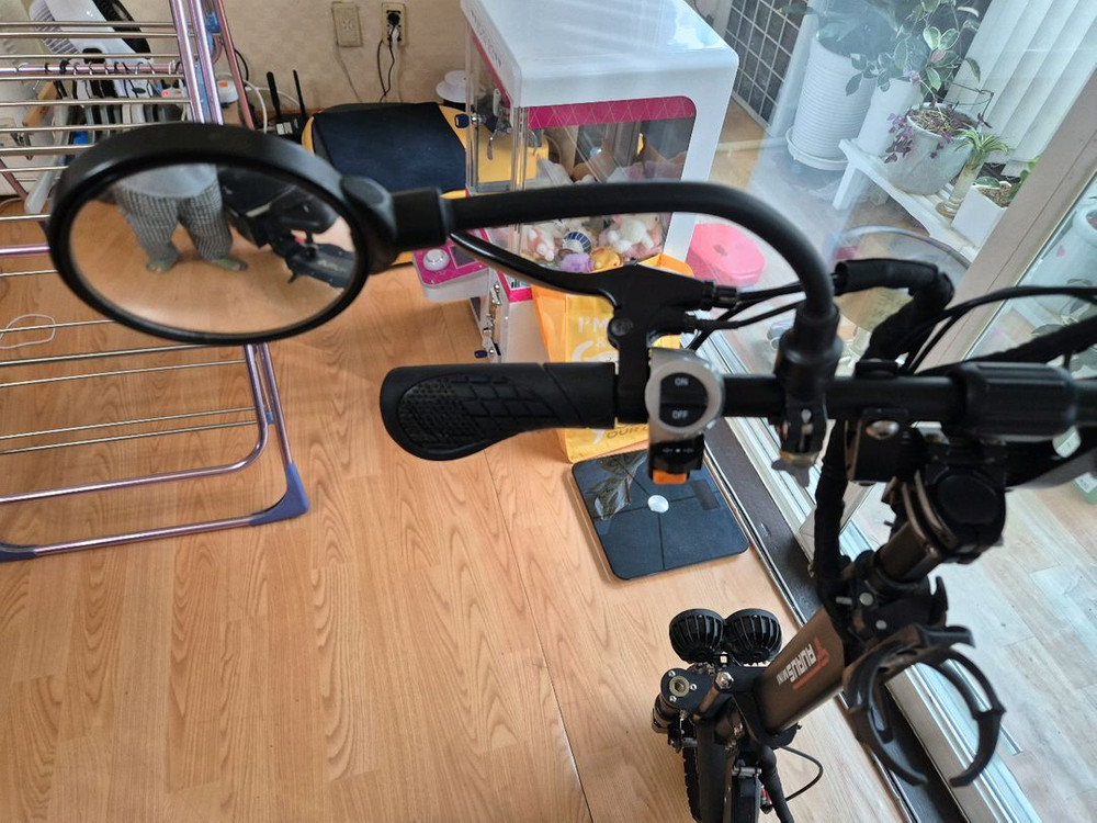 타우러스 미니 전동 킥보드 이미지