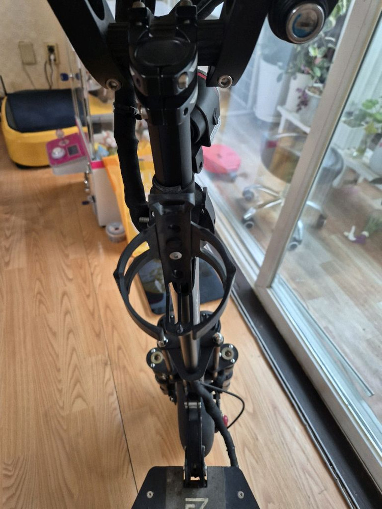 타우러스 미니 전동 킥보드 이미지