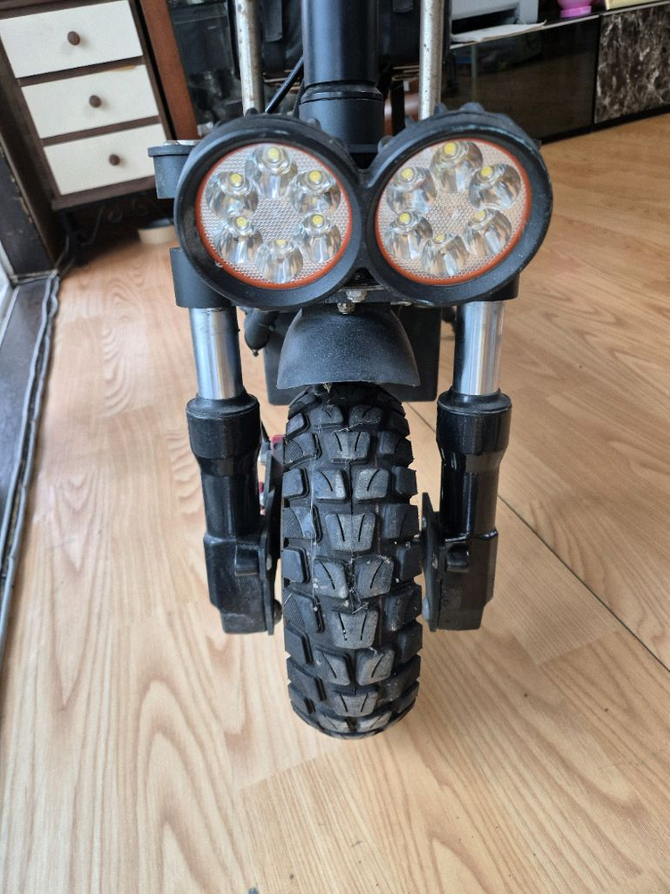 타우러스 미니 전동 킥보드 이미지