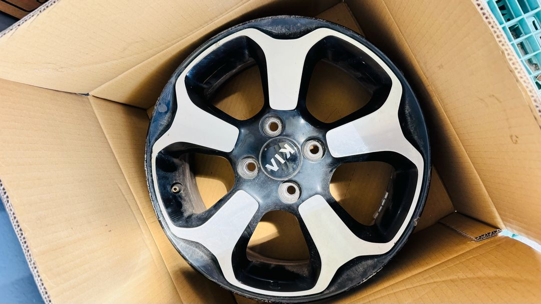 레이터보 15인치휠 이미지