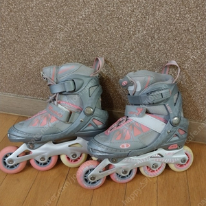 여성 인라인스케이트 이미지