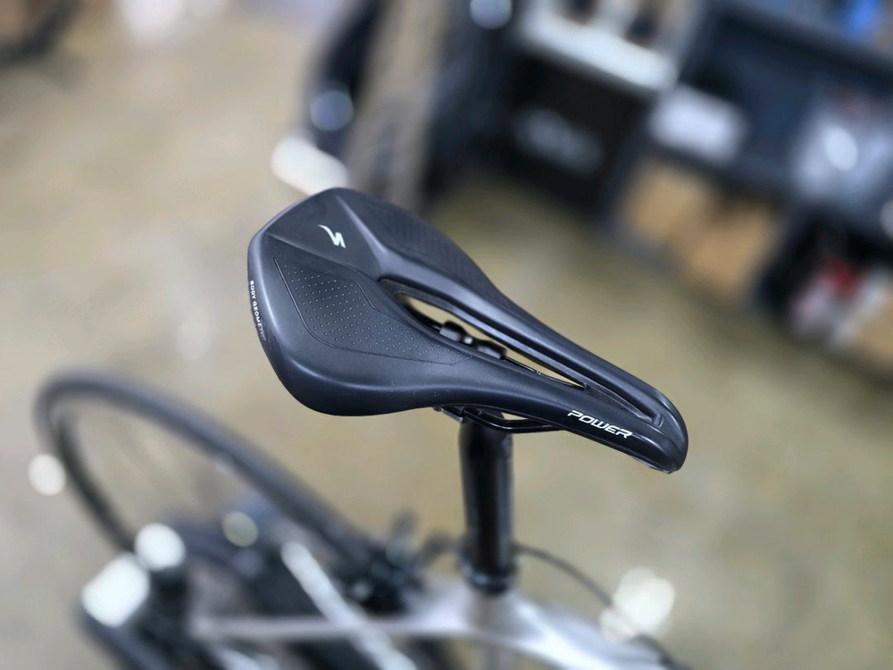 위아위스 프로스트 카본 105 로드자전거 팝니다. 이미지