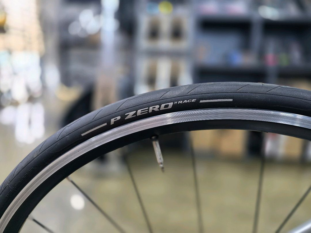 위아위스 프로스트 카본 105 로드자전거 팝니다. 이미지