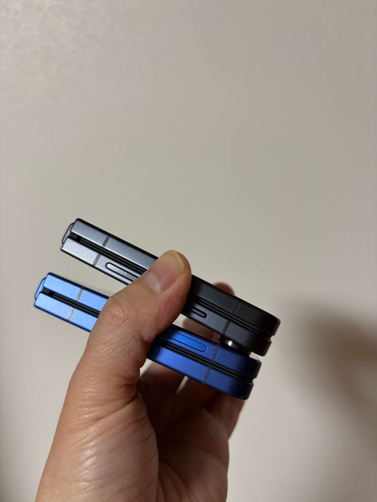 갤럭시Z플립7 512G 새제품급(블랙1대) 이미지