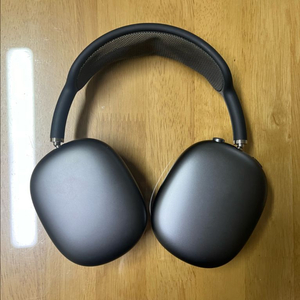 에어팟 맥스 스페이스 그레이 (라이트닝) 이미지