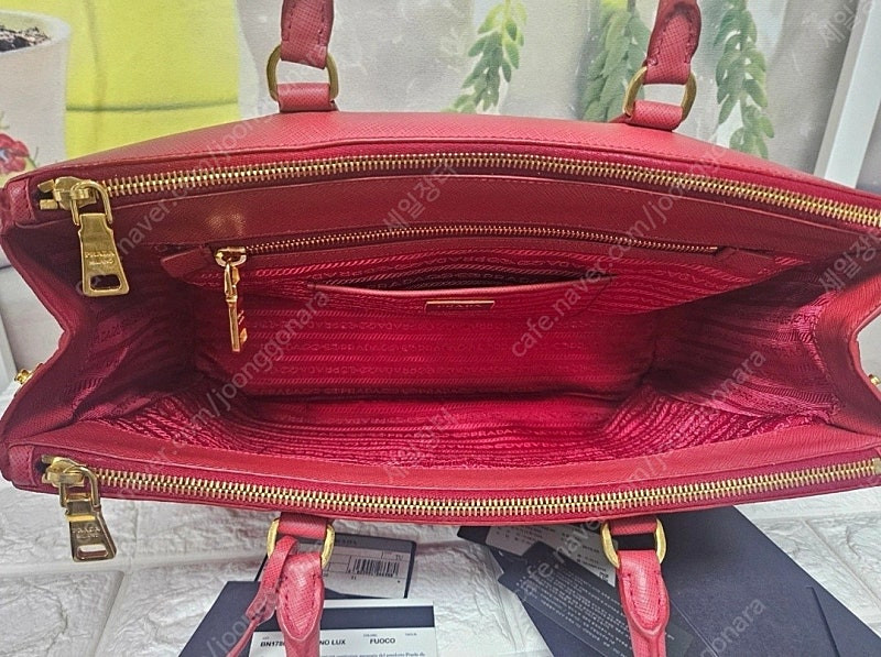 프라다 토트백 레드 사피아노 미듐 명품 여성가방 GC79 이미지