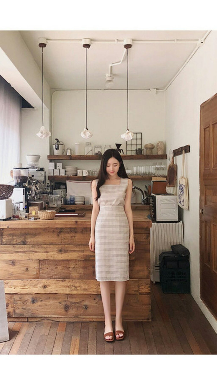 프롬데이원 체크 투피스 휴양지 코디 체크 스커트 아오이유우 롱스커트 롱치마 체크 나시 이미지