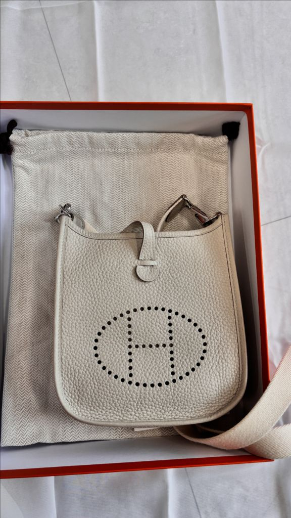 에르메스 에블린 미니 TPM 구하기 힘든 컬러 끄레(Cre) 색상 판매합니다 이미지