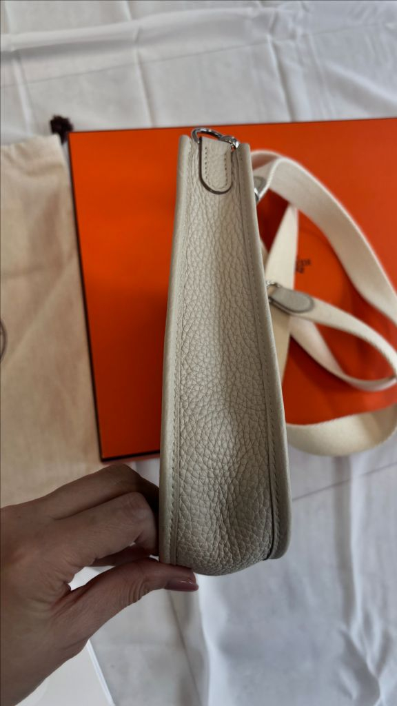 에르메스 에블린 미니 TPM 구하기 힘든 컬러 끄레(Cre) 색상 판매합니다 이미지