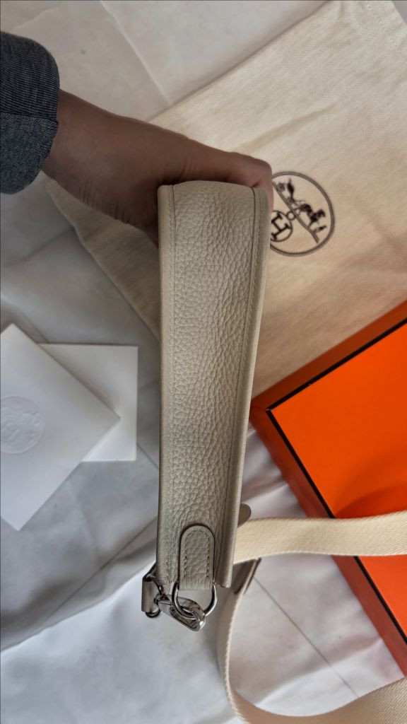 에르메스 에블린 미니 TPM 구하기 힘든 컬러 끄레(Cre) 색상 판매합니다 이미지