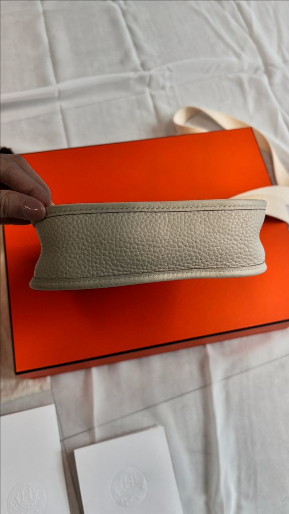 에르메스 에블린 미니 TPM 구하기 힘든 컬러 끄레(Cre) 색상 판매합니다 이미지