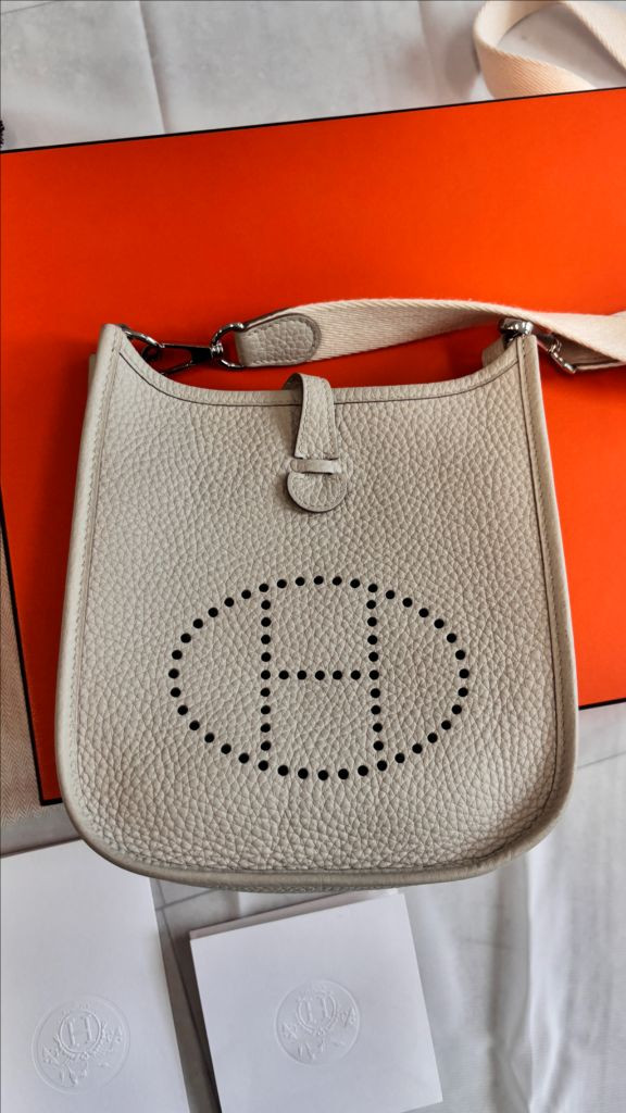 에르메스 에블린 미니 TPM 구하기 힘든 컬러 끄레(Cre) 색상 판매합니다 이미지