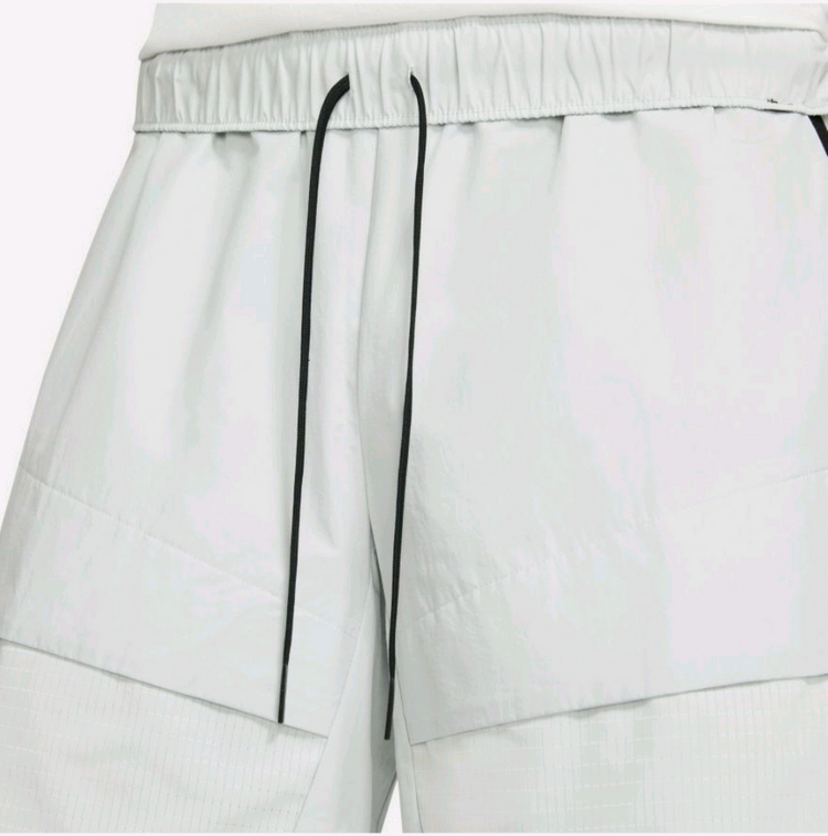 나이키 스포츠웨어 테크팩 카고 반바지 S(30-32) 이미지