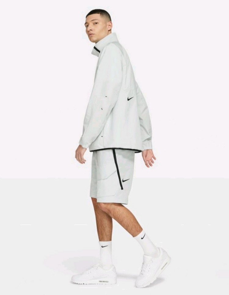 나이키 스포츠웨어 테크팩 카고 반바지 S(30-32) 이미지