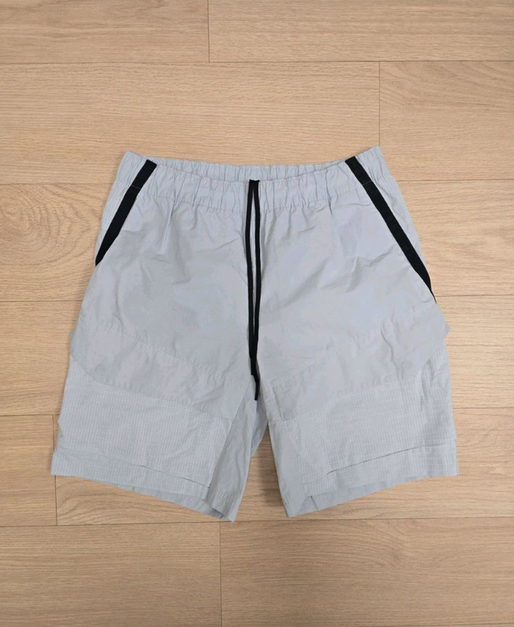 나이키 스포츠웨어 테크팩 카고 반바지 S(30-32) 이미지