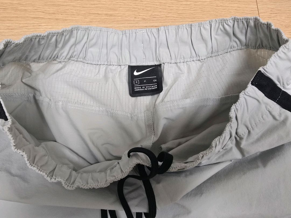 나이키 스포츠웨어 테크팩 카고 반바지 S(30-32) 이미지