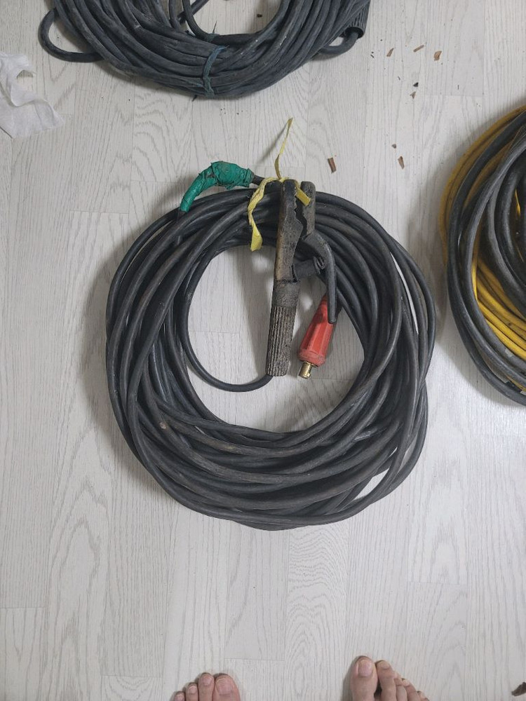 현장 고용량 아크용접기 세트 싸게팝니다.(홀더선,리드선 포함) 이미지