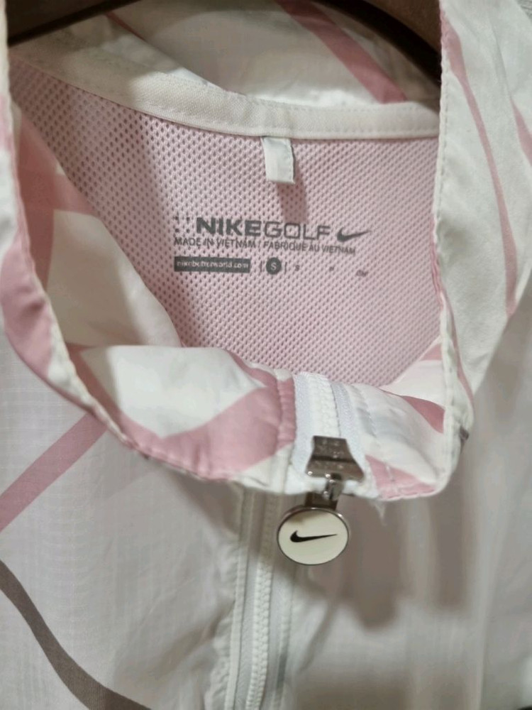 나이키골프 여성 바람막이 이미지