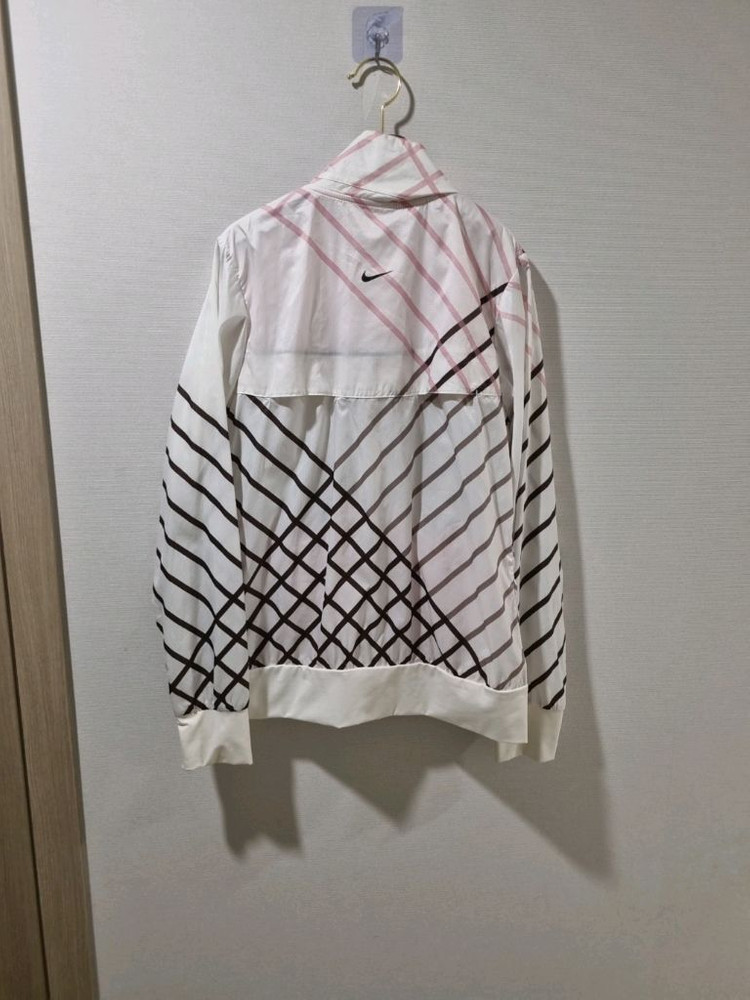 나이키골프 여성 바람막이 이미지