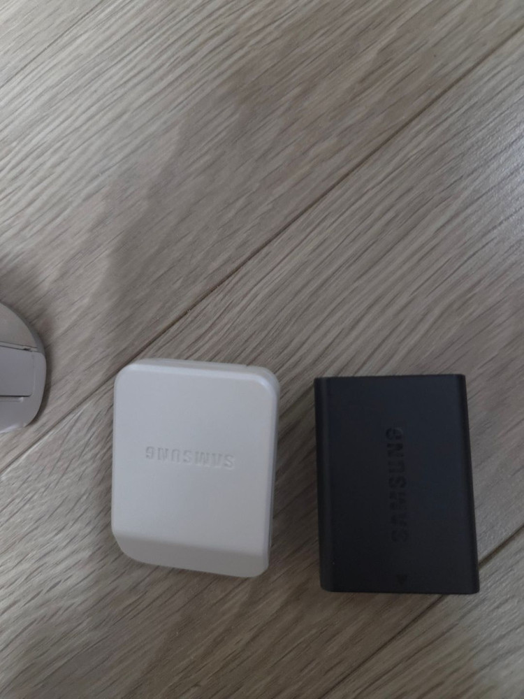 Nx300m 미러리스 카메라 + 렌즈 세트 이미지