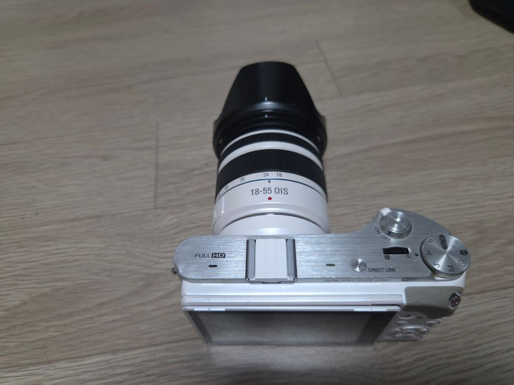 Nx300m 미러리스 카메라 + 렌즈 세트 이미지