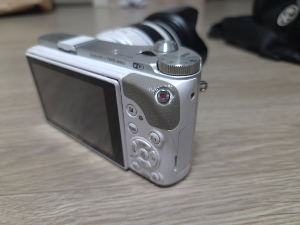 Nx300m 미러리스 카메라 + 렌즈 세트 이미지