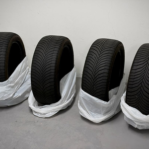미쉐린 CC2 235/45R18 4개 일괄 판매 이미지
