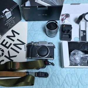 후지 X-T5 실버 + Xf 23mm f2 실버 + 각종 용품 이미지