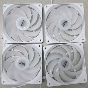 다크플래쉬 쿨러 4개 1세트 팝니다 이미지