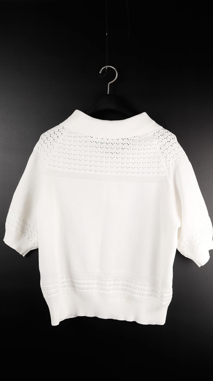 칼라거펠트 반팔 니트 이미지