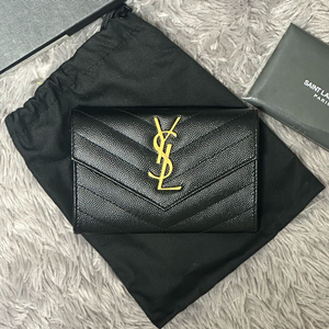 [풀구성] 입생로랑 마틀라세 엔벨로프 중지갑 블랙 이미지