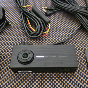 파인뷰 x33 블랙박스 (WiFi, GPS, 64GB) 이미지
