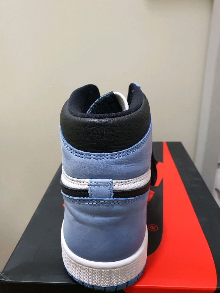 나이키 조던1 유블 하이 290 사이즈 판매합니다 이미지