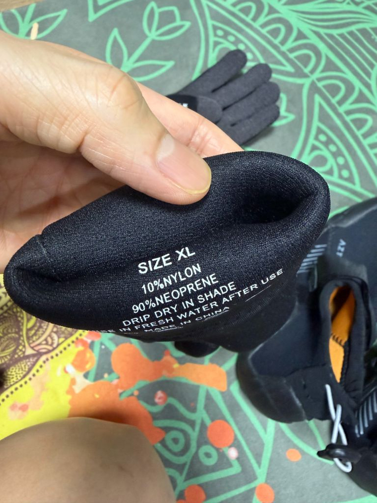 프리다이빙 장비 오닐 다이빙후드(새거) 더블케이 벨트 웨이트 ,아쿠아슈즈 XL + 장갑 세트 이미지