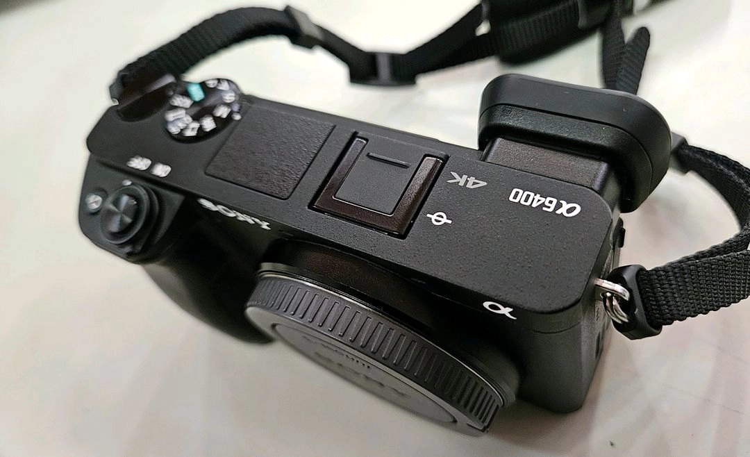 신품급> SONY 소니 A6400 크롭미러리스 알파6400 - 안심되는 중고거래