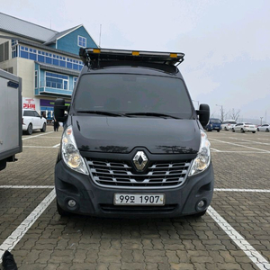 르노마스터 캠핑카 이미지