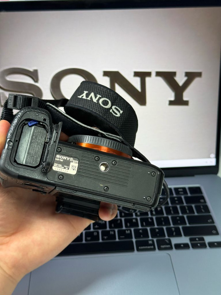 소니 A7m2 풀프레임 미러리스 카메라 풀박스 이미지