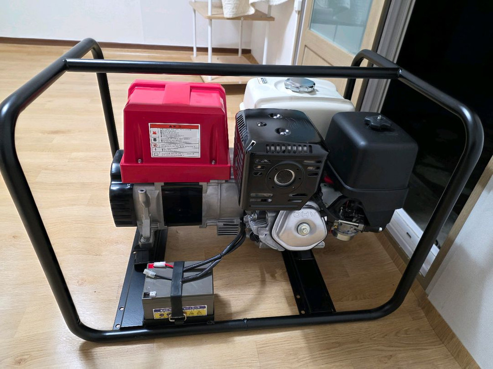 혼다 엔진 발전기 SG7500SX 이미지
