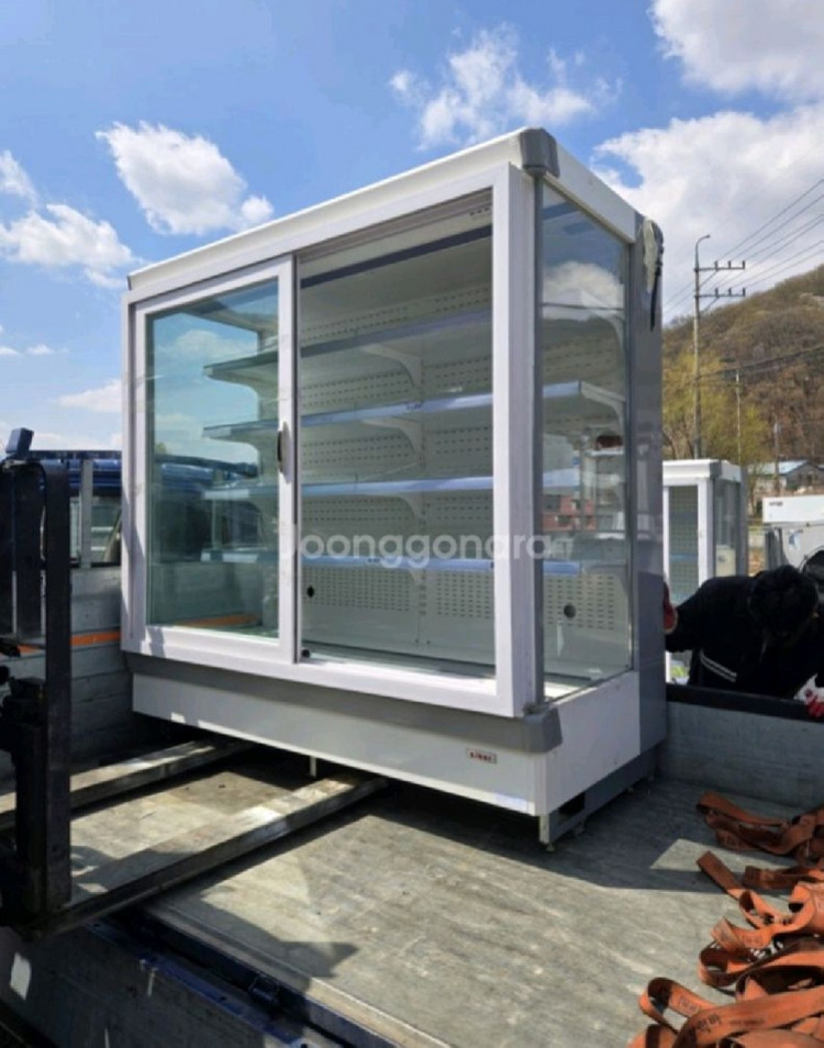 알앤에프 수직냉동(마트/정육시설 쇼케이스판매) 이미지