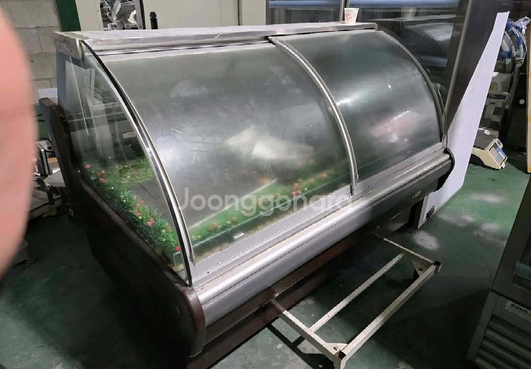 알앤에프 수직냉동(마트/정육시설 쇼케이스판매) 이미지