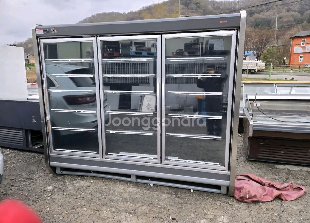 알앤에프 수직냉동(마트/정육시설 쇼케이스판매) 이미지